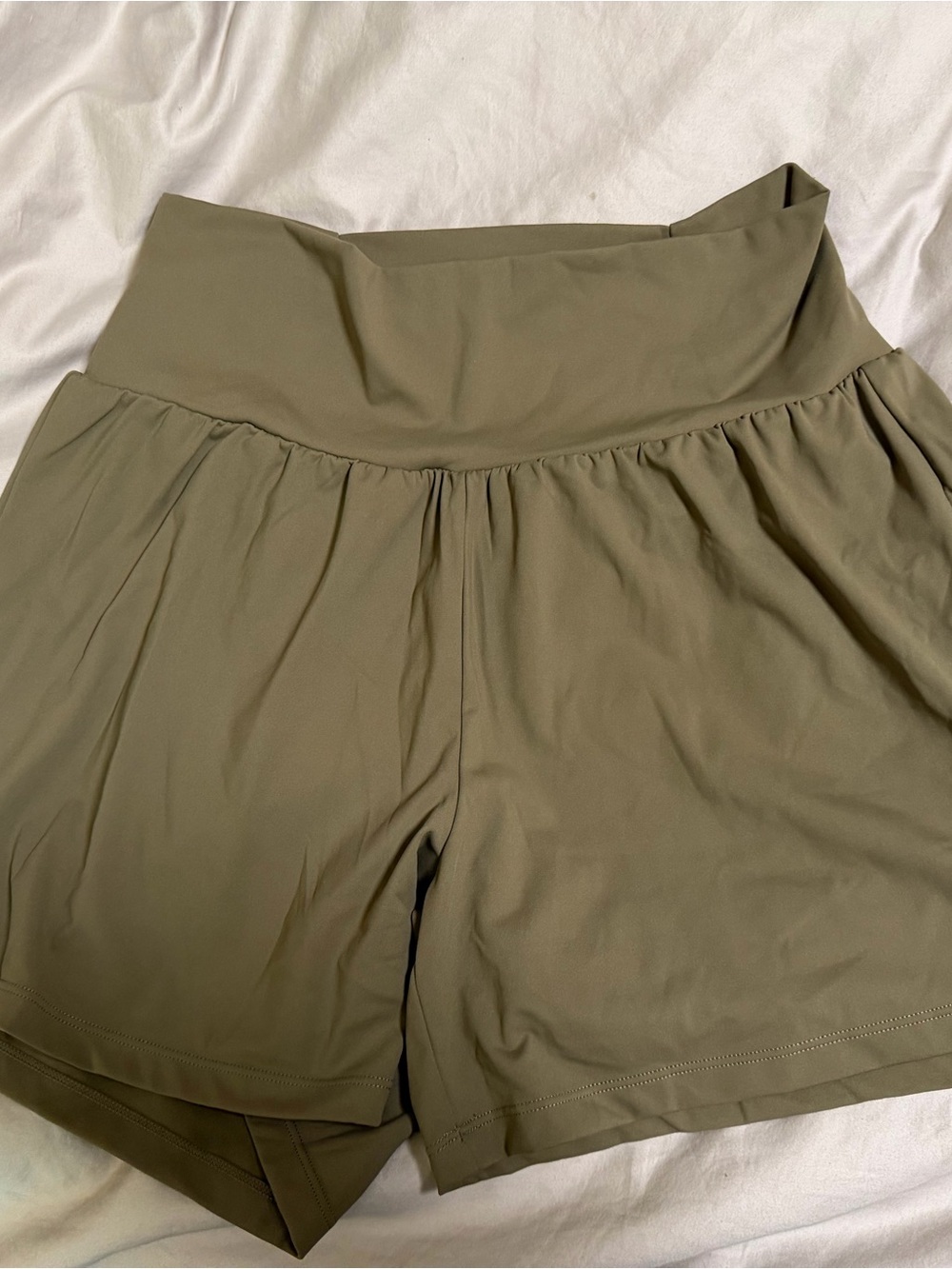 Halara Women’s Olive High-Waist Performance Shorts size L